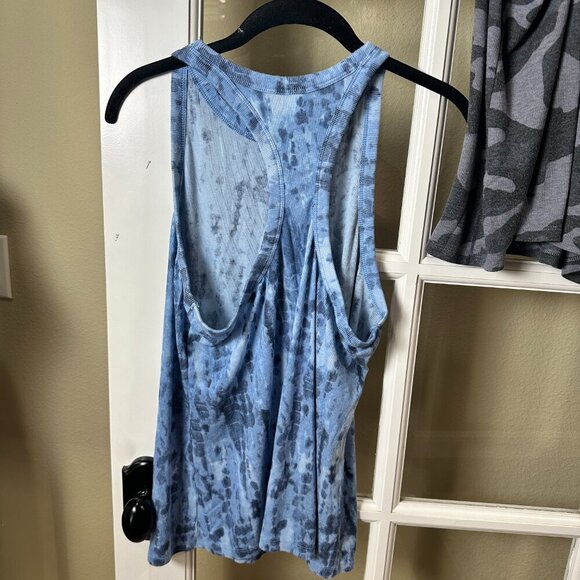 OLD NAVY ACTIVE Set of 2 Ribbed Halter Back Tank Tops Size Large Blue & Grey - Picture 9 of 13